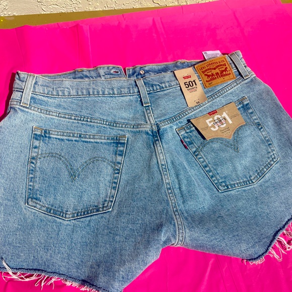 Levi’s shorts size 33 high rise New With Tags - Picture 2 of 13